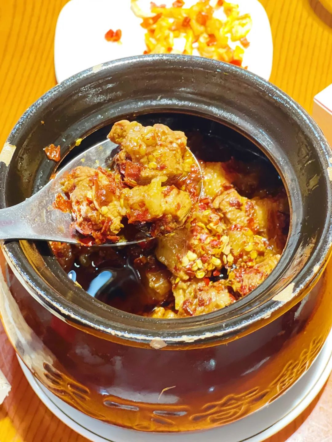 DƬ